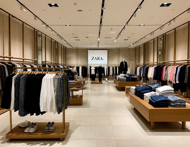 Магазины Zara возобновят работу на территории России в следующем году Магазины Zara возобновят работу на территории России в следующем году